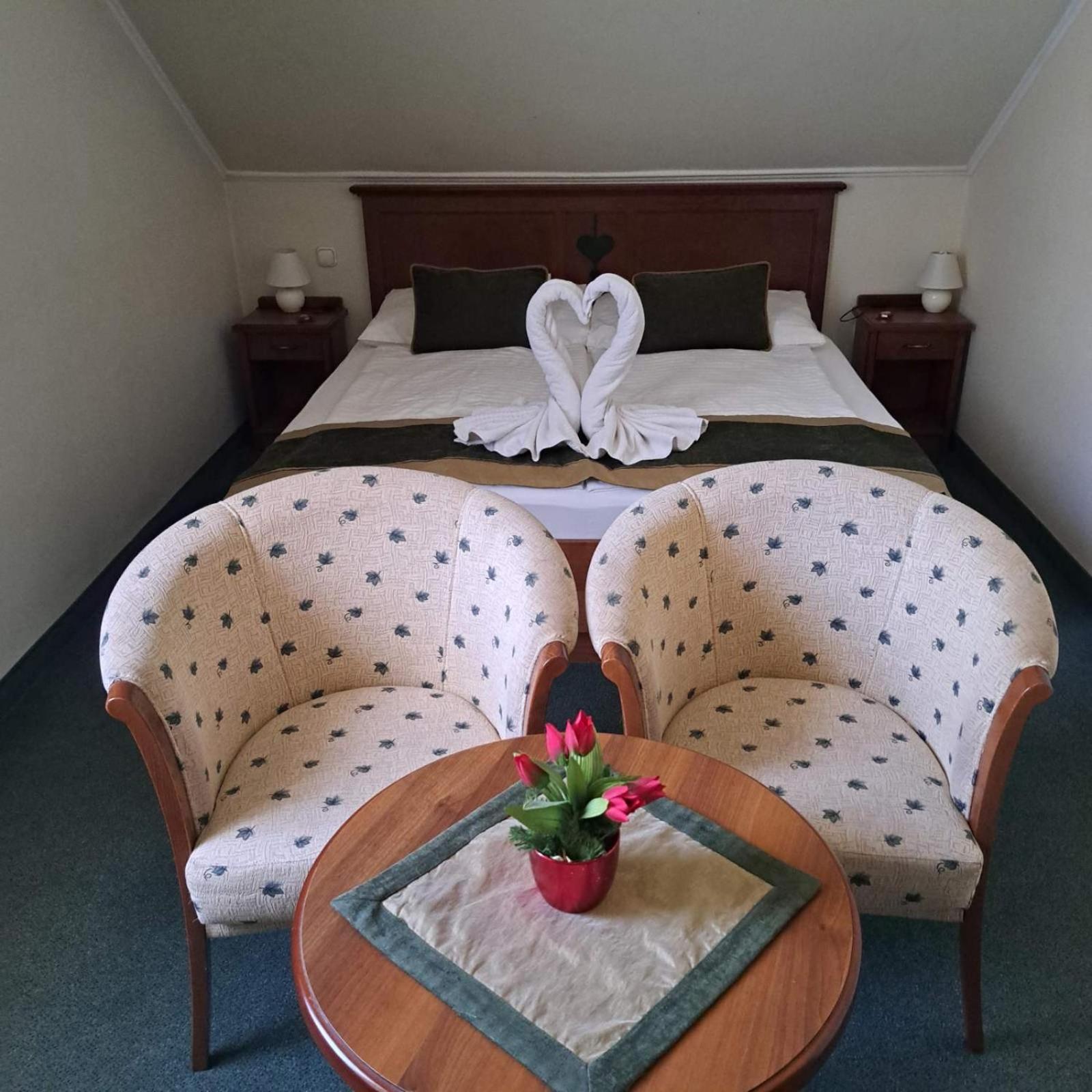 Fulopszallas Kigyosi Csarda & Panzio B&B 외부 사진